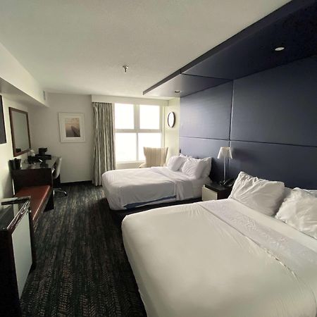 41 Lakefront Hotel, Trademark Collection By Wyndham Geneva Exterior photo