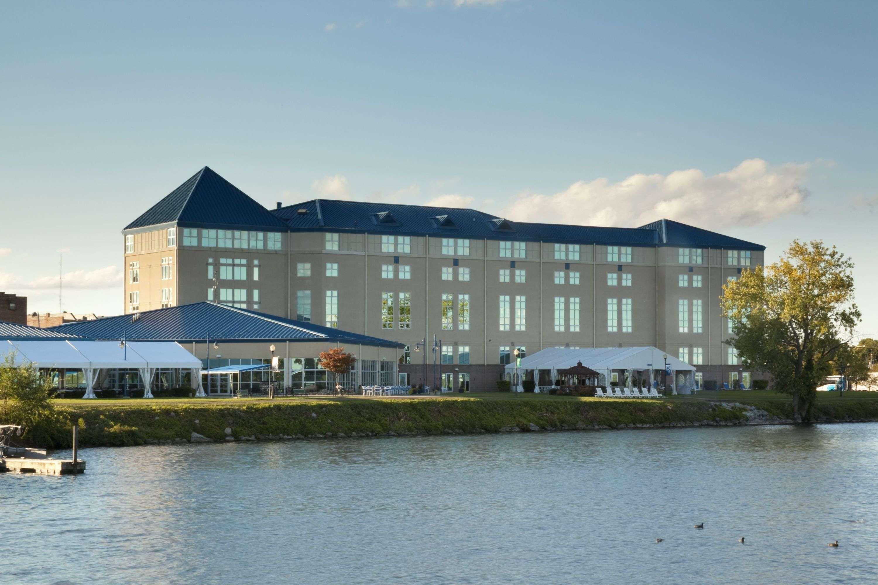 41 Lakefront Hotel, Trademark Collection By Wyndham Geneva Exterior photo