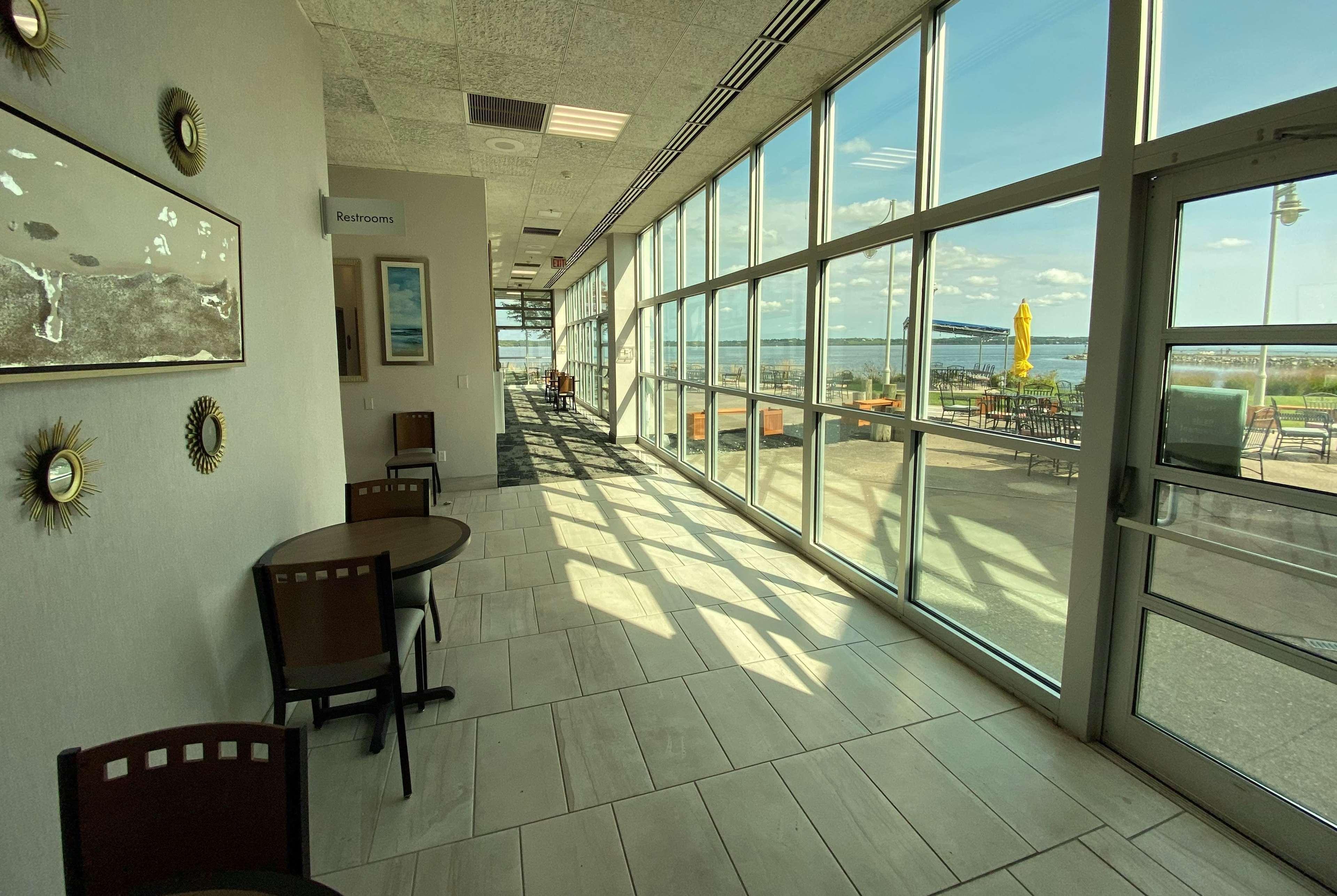 41 Lakefront Hotel, Trademark Collection By Wyndham Geneva Exterior photo